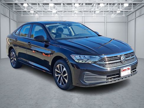 Used 2024 Volkswagen Jetta S image 7