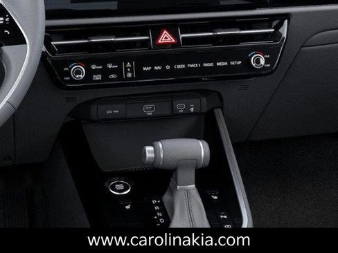 New 2026 Kia Niro EX image 23