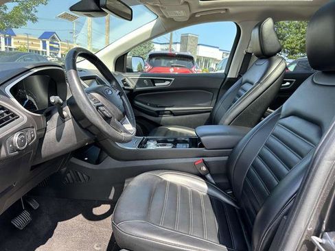 Used 2020 Ford Edge SEL w/ Convenience Package image 13