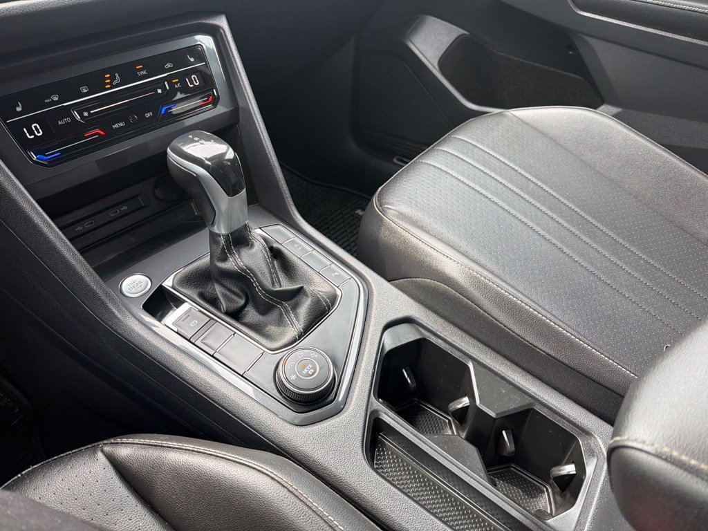 Used 2022 Volkswagen Tiguan SE R-Line AWD/4WD image 30