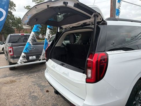Used 2025 Ford Expedition Active RWD image 44