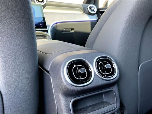 New 2026 Mercedes-Benz GLC 300 4MATIC image 22