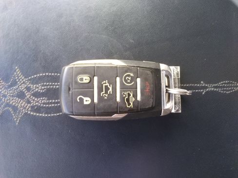 Used 2019 RAM 1500 Limited w/ Advanced Safety Group image 28