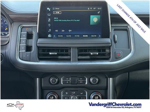 Used 2024 Chevrolet Tahoe LT w/ Luxury Package RWD image 16