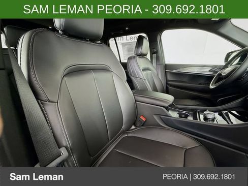 New 2026 Jeep Grand Cherokee Limited w/ Limited Altitude Package AWD/4WD image 28