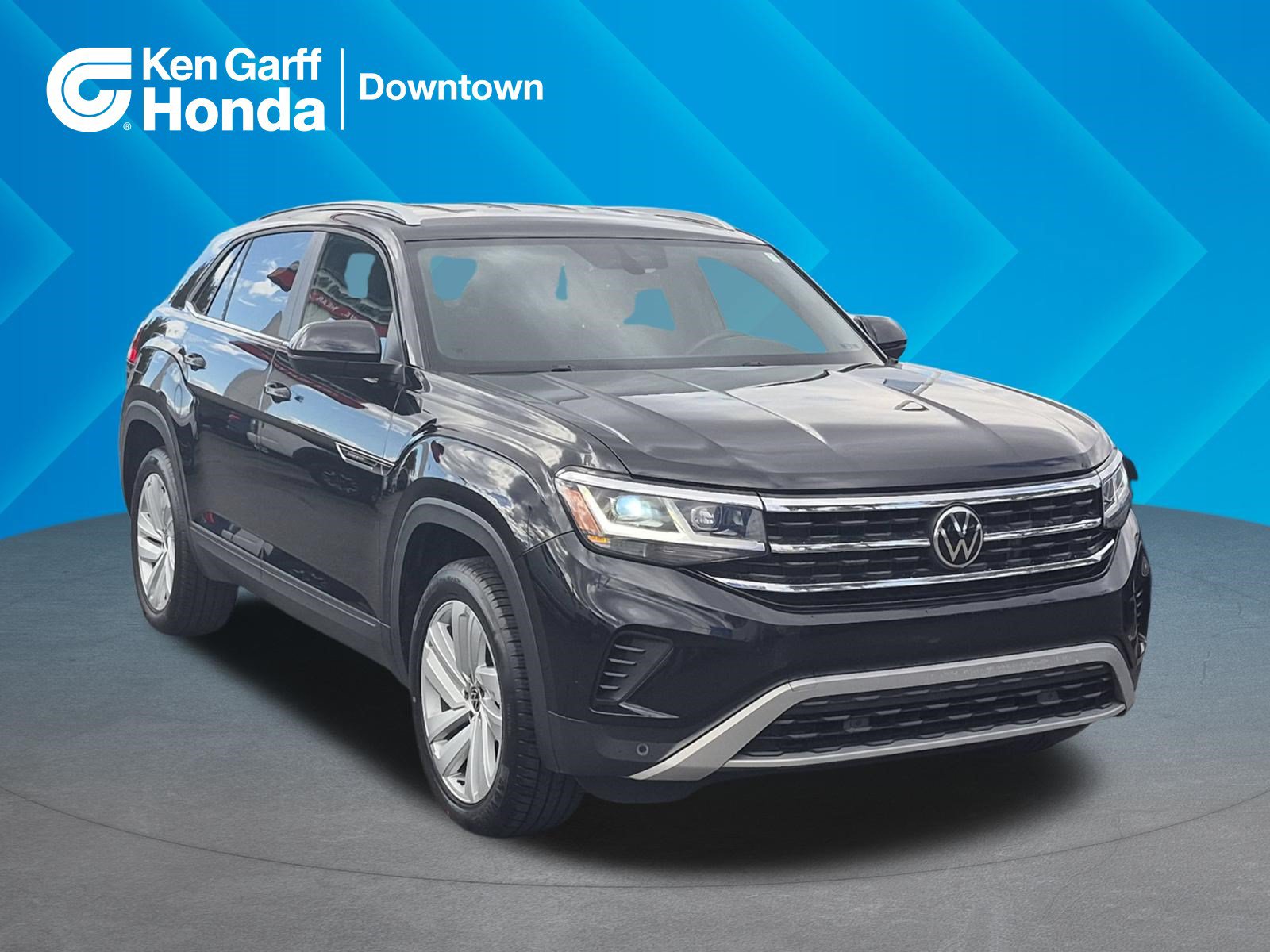 Used 2021 Volkswagen Atlas Cross Sport SE AWD/4WD image 1