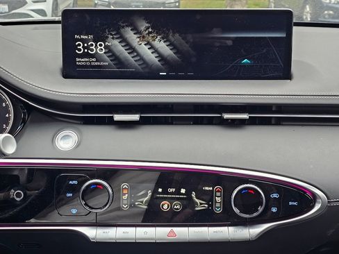 Used 2025 Genesis GV70 3.5T Sport w/ Sport Advanced Package image 13