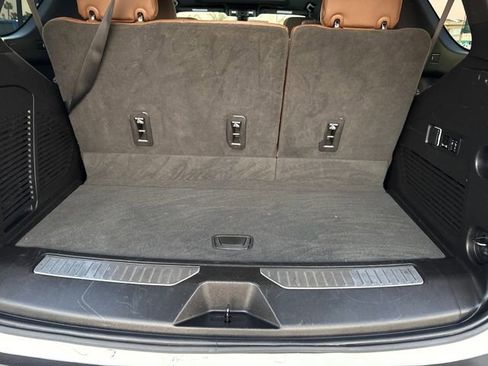 Used 2022 Chevrolet Tahoe High Country image 23