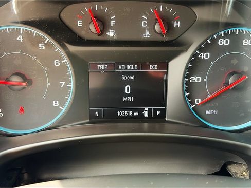 Used 2020 Chevrolet Equinox LS w/ LS Convenience Package FWD image 12