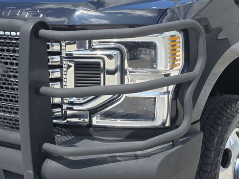 Used 2020 Ford F350 Platinum image 11