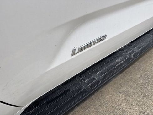 Used 2023 Toyota Sequoia Limited image 3