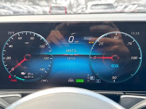 Used 2023 Mercedes-Benz EQB 300 4MATIC image 13