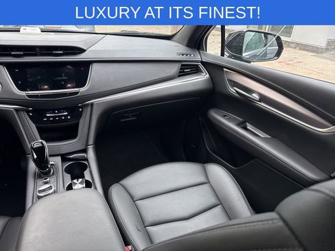Used 2022 Cadillac XT5 Luxury image 12