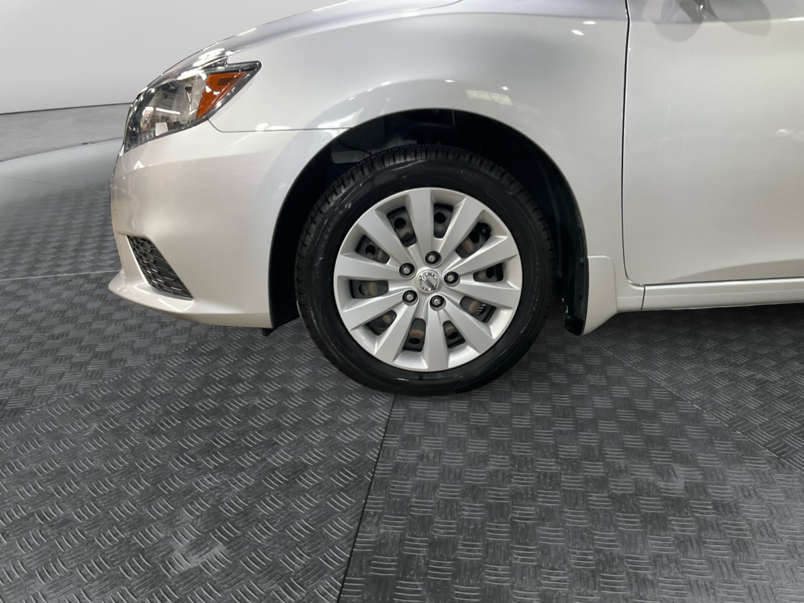 Used 2017 Nissan Sentra SV w/ All Weather Package FWD image 16