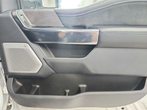 Used 2025 Ford F250 Platinum image 44