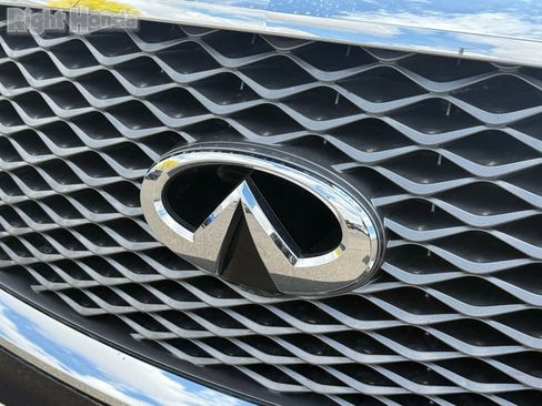 Used 2024 INFINITI QX80 Luxe image 33