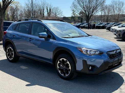 Used 2021 Subaru Crosstrek 2.0i Premium w/ Moonroof Package image 4