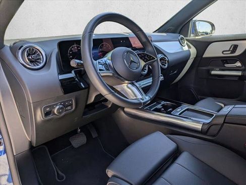 Certified 2025 Mercedes-Benz GLA 250 image 9