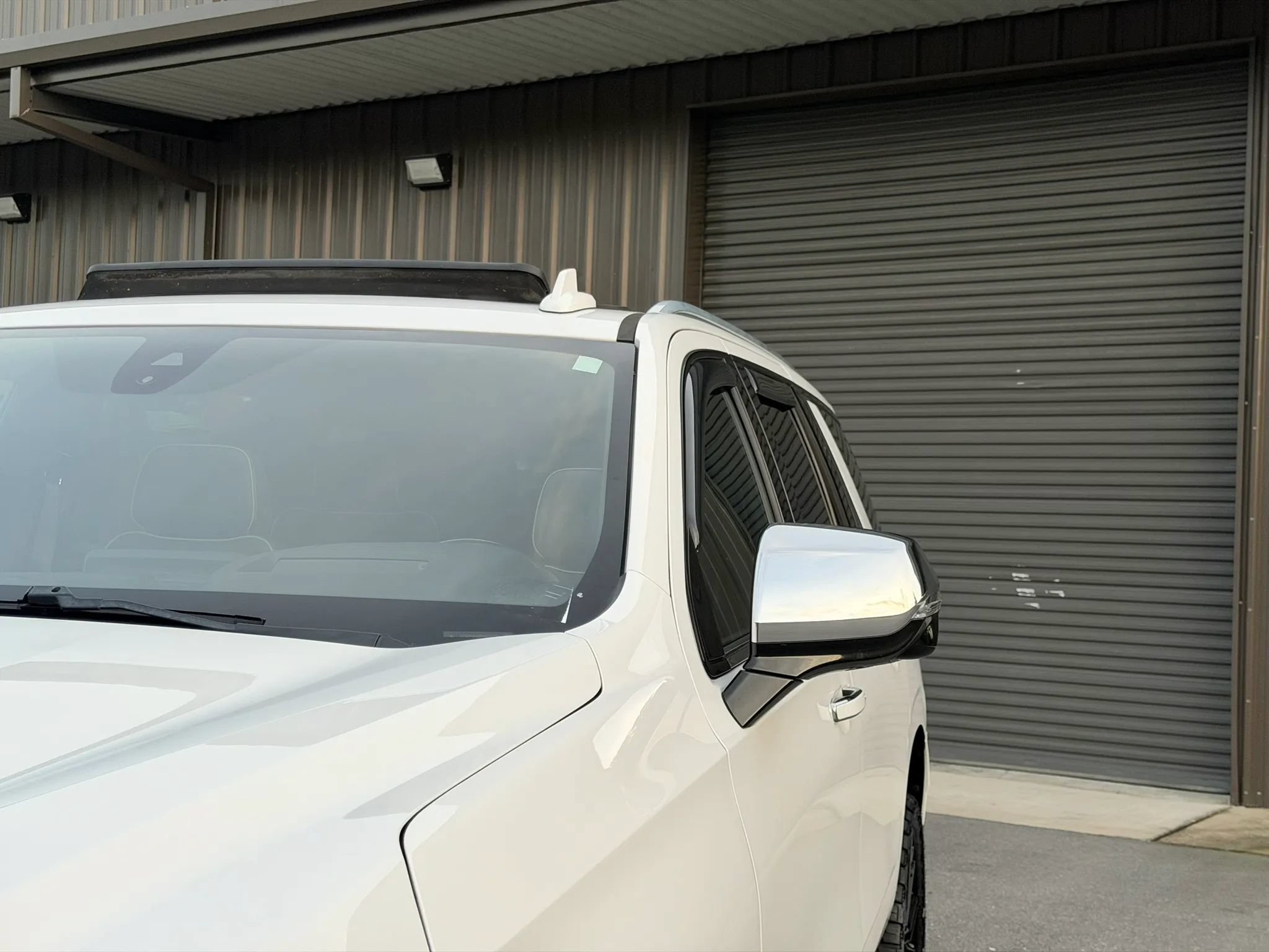 Used 2021 Chevrolet Tahoe Premier w/ Premium Package AWD/4WD image 18