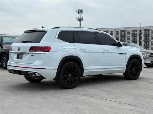 Used 2021 Volkswagen Atlas SEL Premium image 6