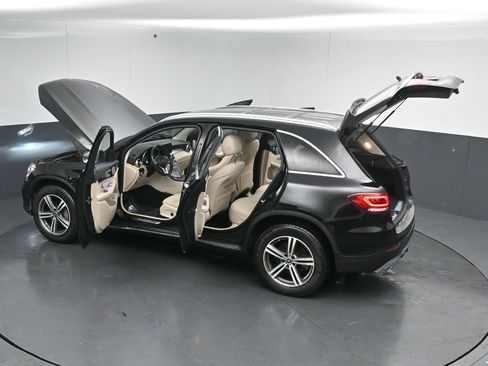 Used 2020 Mercedes-Benz GLC 300 4MATIC image 55