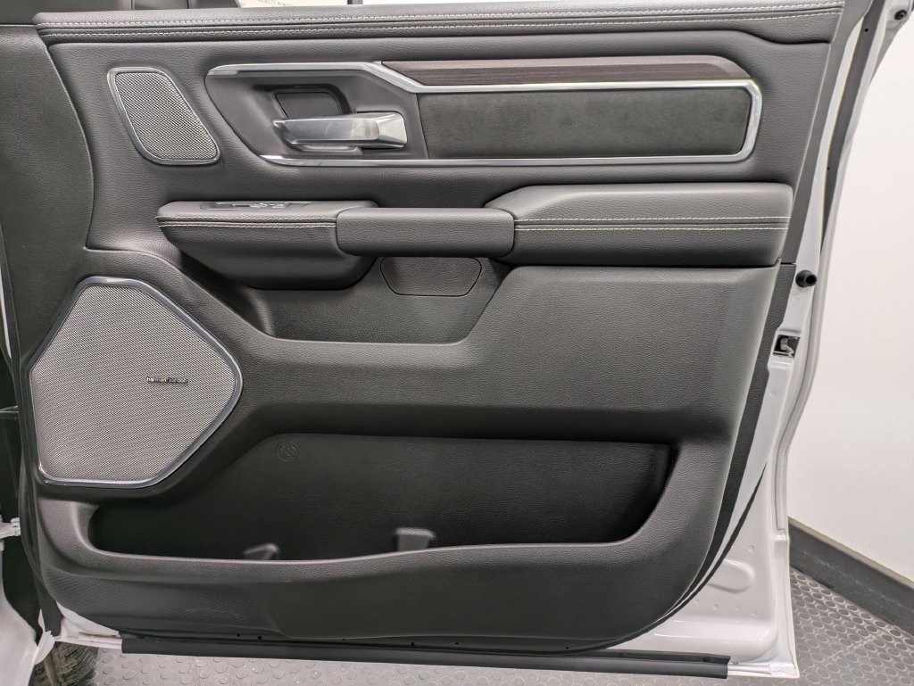 Used 2025 RAM 1500 Laramie w/ Night Edition AWD/4WD image 28