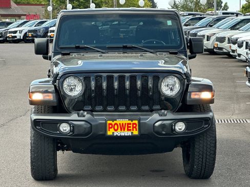 Used 2021 Jeep Wrangler Unlimited Sahara AWD/4WD image 9