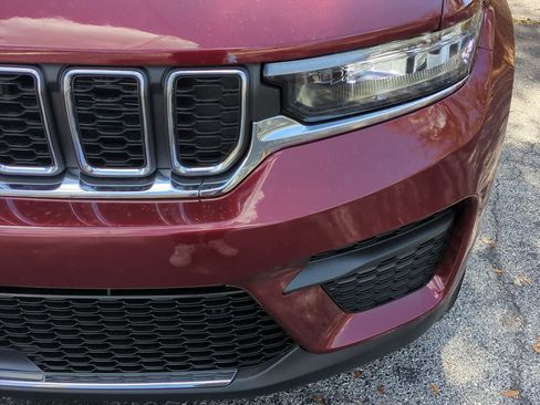 New 2026 Jeep Grand Cherokee Laredo X AWD/4WD image 11