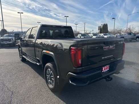 Used 2022 GMC Sierra 2500 AT4 image 12