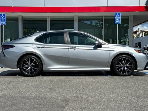 Certified 2024 Toyota Camry SE image 3