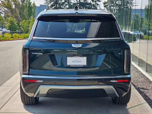 New 2027 Cadillac Vistiq Luxury AWD/4WD image 4