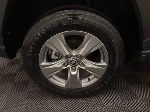 Used 2024 Toyota RAV4 XLE image 26