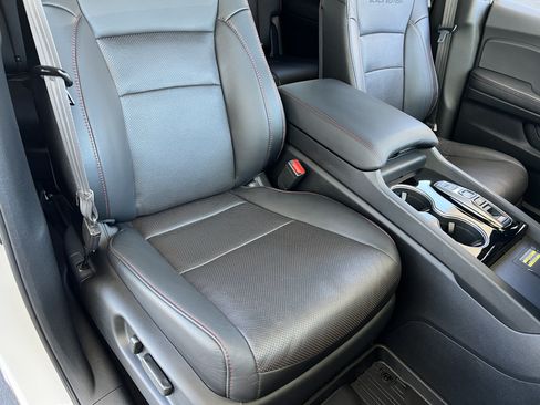 Used 2024 Honda Passport Black Edition image 24