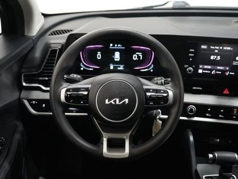 Used 2024 Kia Sportage LX image 14