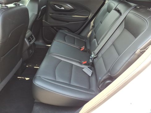 Used 2023 GMC Terrain SLT w/ Elevation Edition AWD/4WD image 8