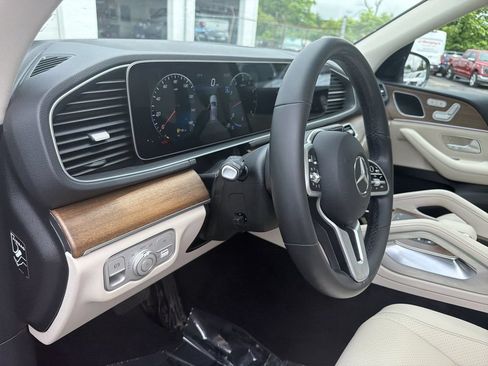 Used 2021 Mercedes-Benz GLE 350 4MATIC image 23