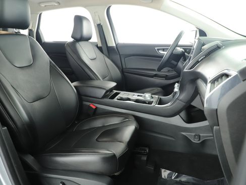 Certified 2022 Ford Edge Titanium w/ Equipment Group 301A image 21
