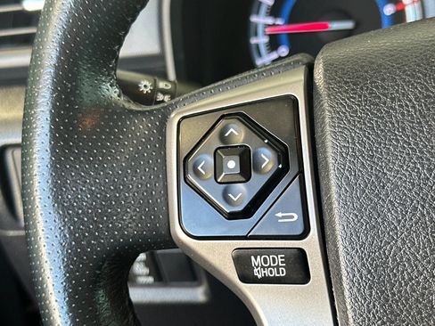 Used 2019 Toyota 4Runner SR5 AWD/4WD image 27