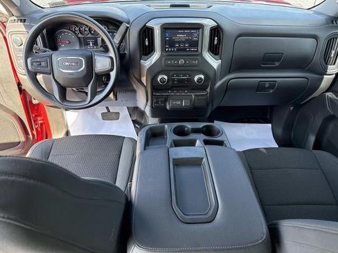 Used 2021 GMC Sierra 1500 4x4 Crew Cab w/ Sierra Value Package image 16
