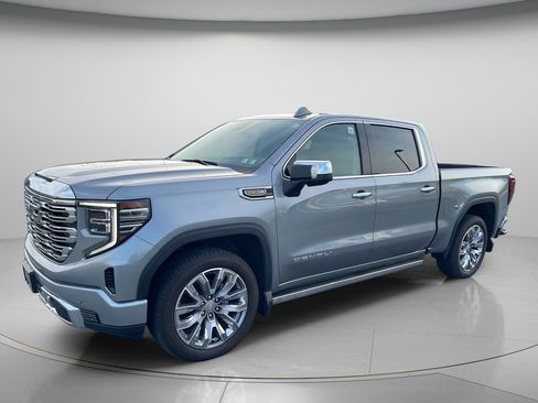 Used 2023 GMC Sierra 1500 Denali w/ Denali Reserve Package AWD/4WD image 5