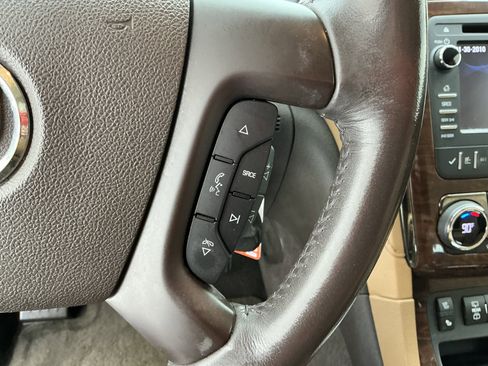 Used 2013 Buick Enclave Premium w/ Trailering Provision Package image 10