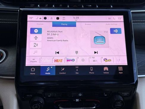 Used 2021 Jeep Grand Cherokee L Limited AWD/4WD image 15