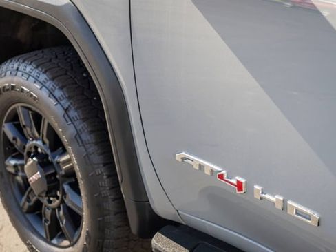 Used 2024 GMC Sierra 2500 AT4 w/ AT4 Premium Plus Package AWD/4WD image 30