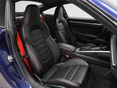 Used 2024 Porsche 911 Carrera 4S image 25