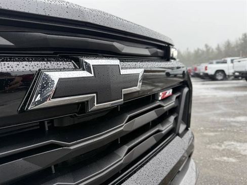 Used 2024 Chevrolet Colorado Z71 w/ Advanced Trailering Package image 11