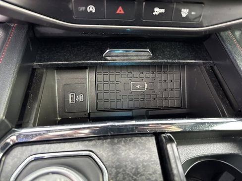 Used 2024 Ford Expedition Limited image 21