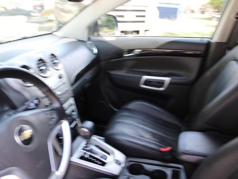 Used 2014 Chevrolet Captiva Sport LTZ FWD image 19