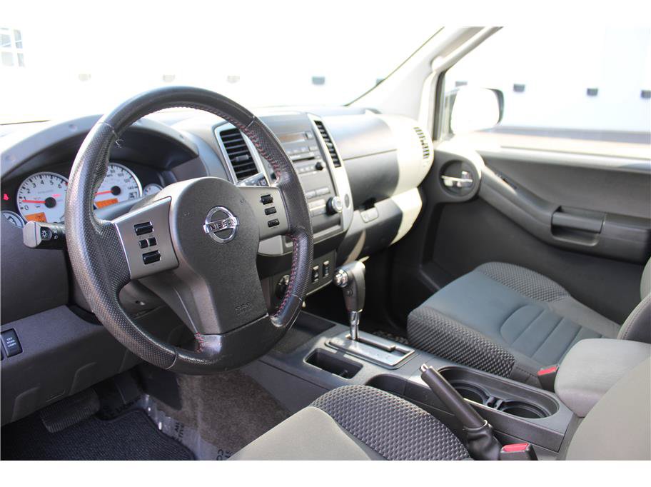 Used 2012 Nissan Xterra PRO-4X AWD/4WD image 9