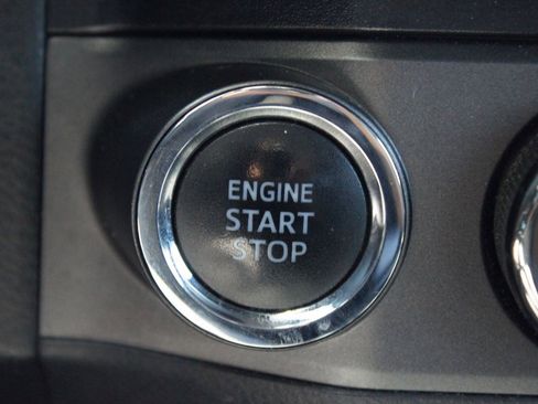 Used 2020 Toyota Tacoma TRD Off-Road w/ Technology Package AWD/4WD image 7