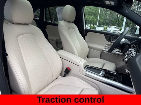 Used 2025 Mercedes-Benz GLA 250 4MATIC image 26